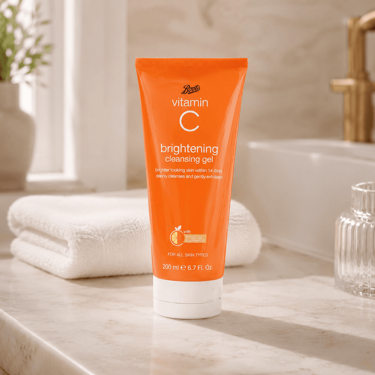 Brightening Cleansing Gel (200ml) thumbnail 3