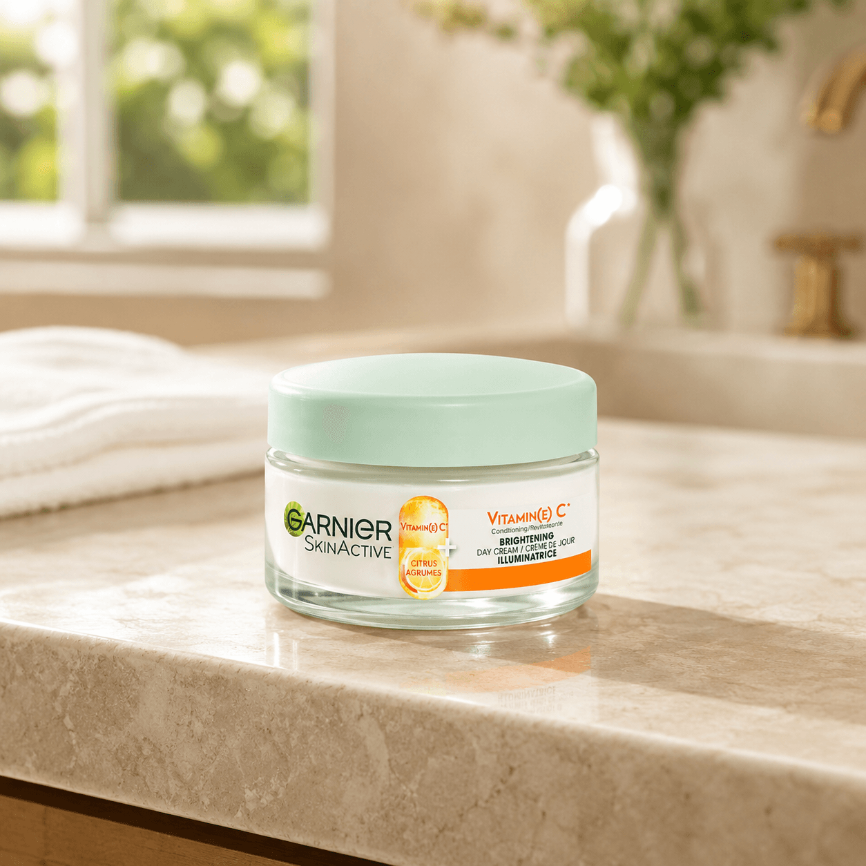 Vitamin C Brightening Day Cream (50ml) thumbnail 3